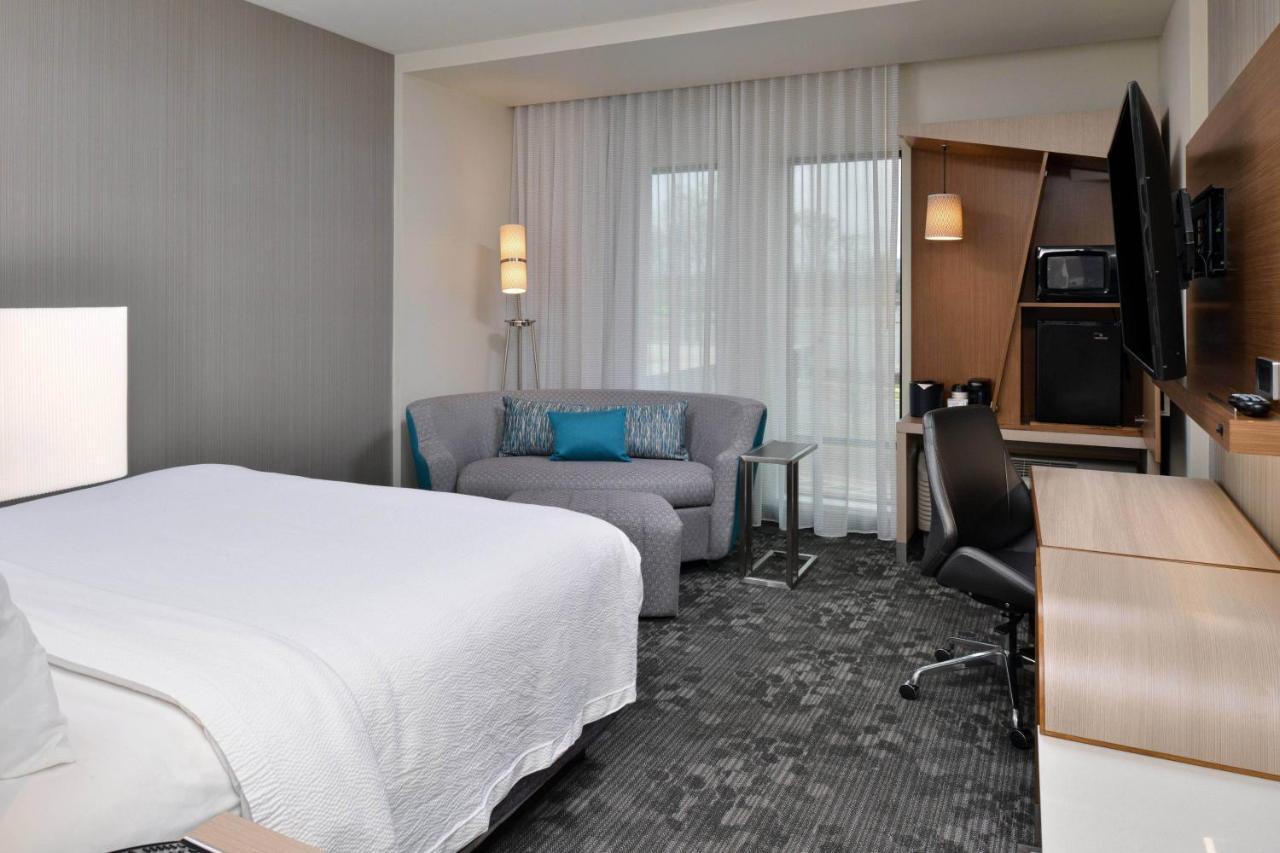 Courtyard Charlotte Steele Creek Hotel Luaran gambar