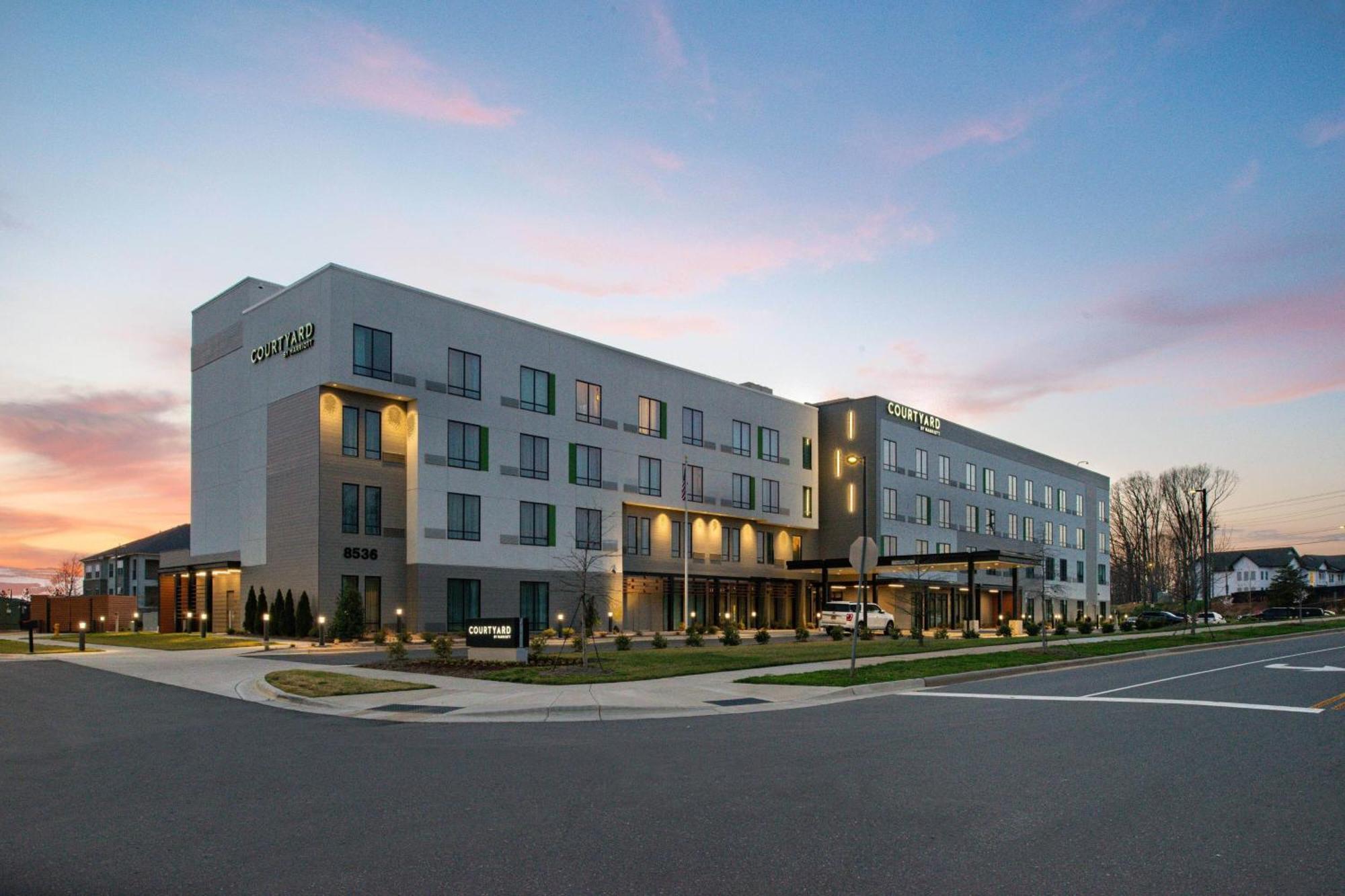 Courtyard Charlotte Steele Creek Hotel Luaran gambar